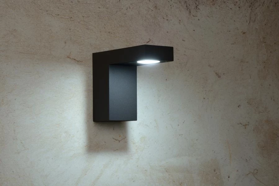 Lucide TEXAS - Spot mural / Applique mural Intérieur/Extérieur - LED - 1x7W 3000K - IP54 - Anthracite - ambiance 1